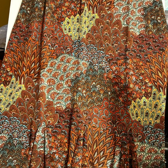 Women’s Elastic Waist Skirt, 34” from waist to hem. Soft polyester material. - Picture 2 of 5